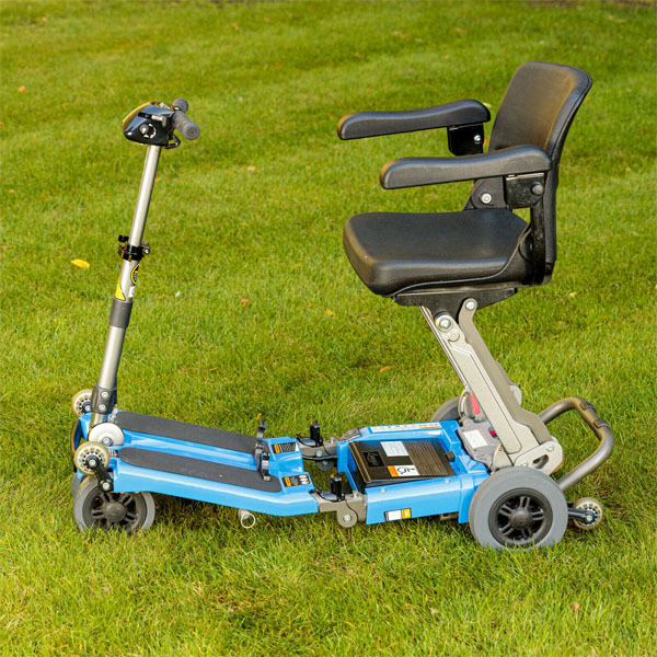 LUGGIE BLUE Folding Travel Mobility Boot Scooter