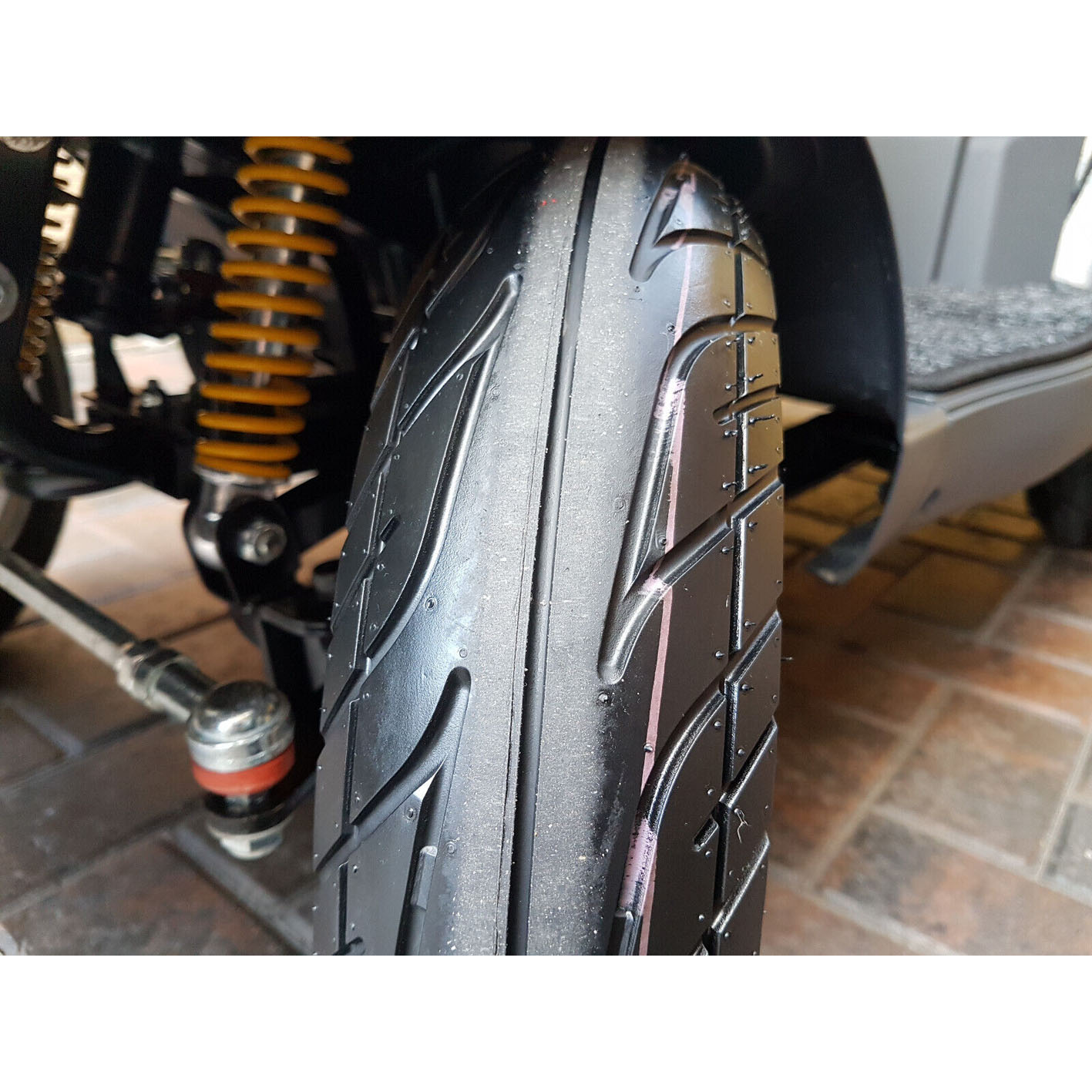 MOBILITY SCOOTER DRIVE ROYALE 4.ALL TERRAIN MOBILITY SCOOTER.WARRANTY.DELIVERY