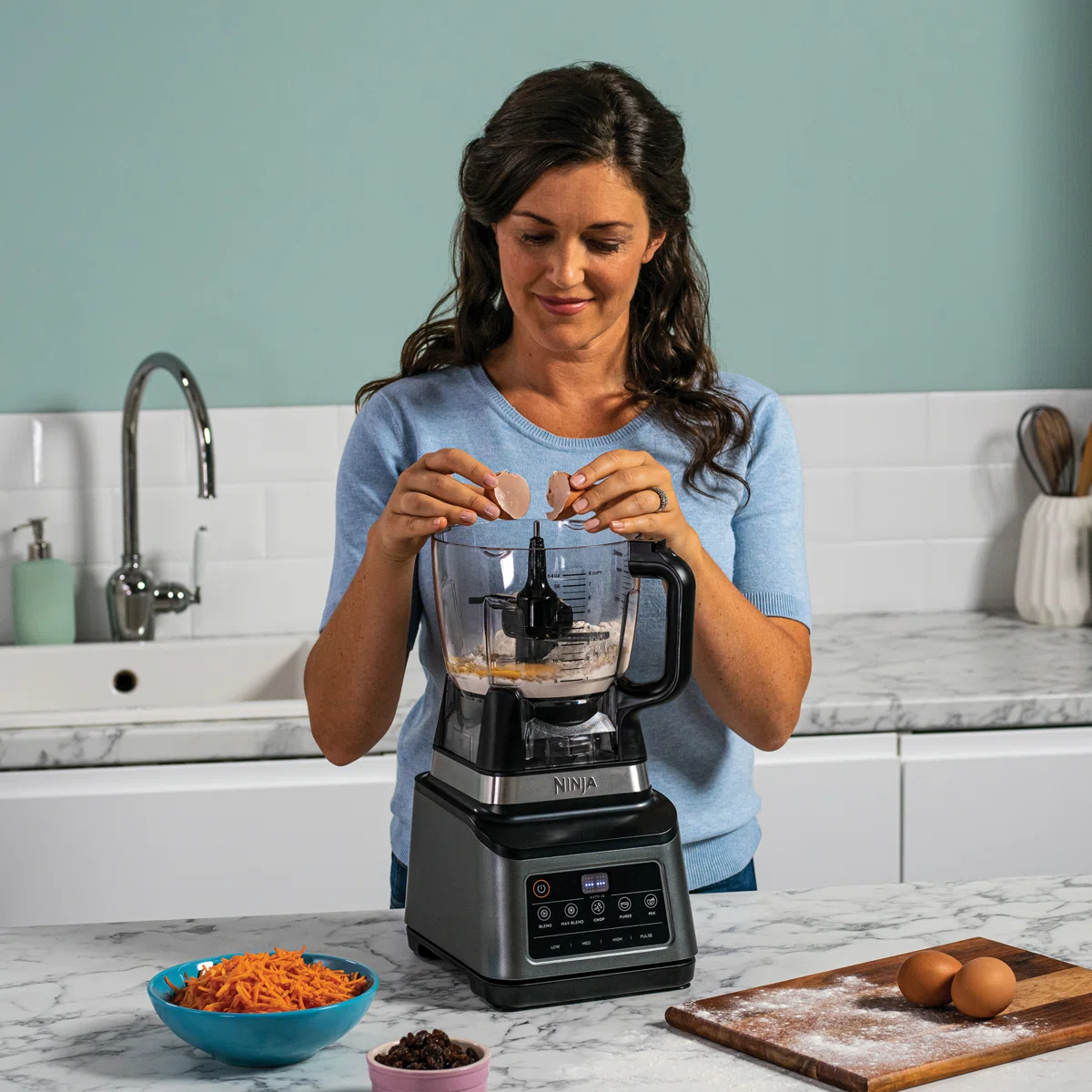 Ninja 3-in-1 Food Processor with Auto-IQ BN800UK